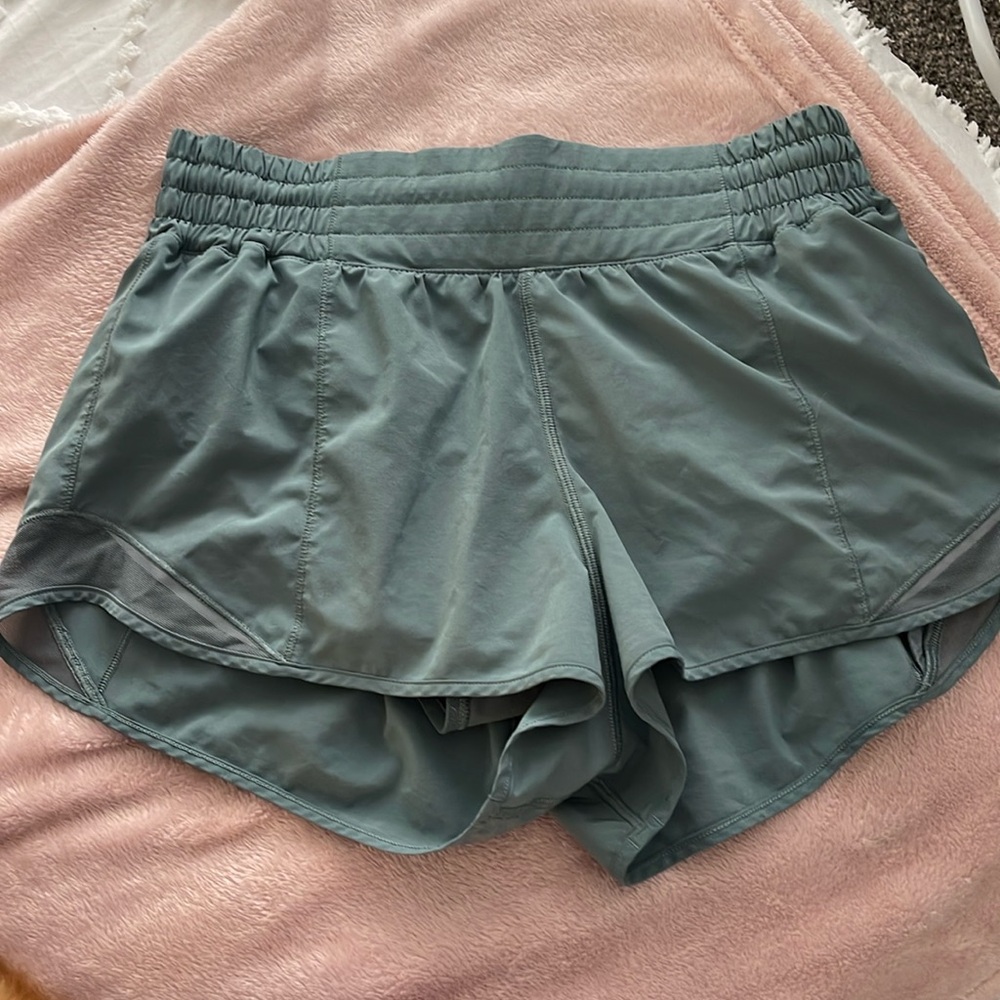 lululemon hotty hot shorts